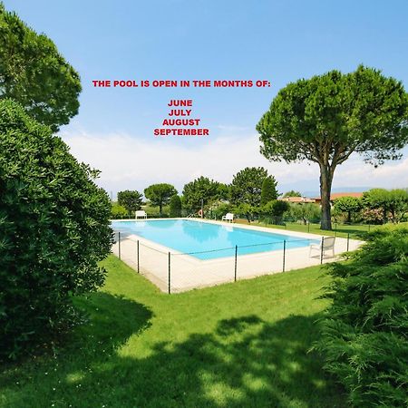 Tennis / Pool / Barbecue Бардолино Экстерьер фото